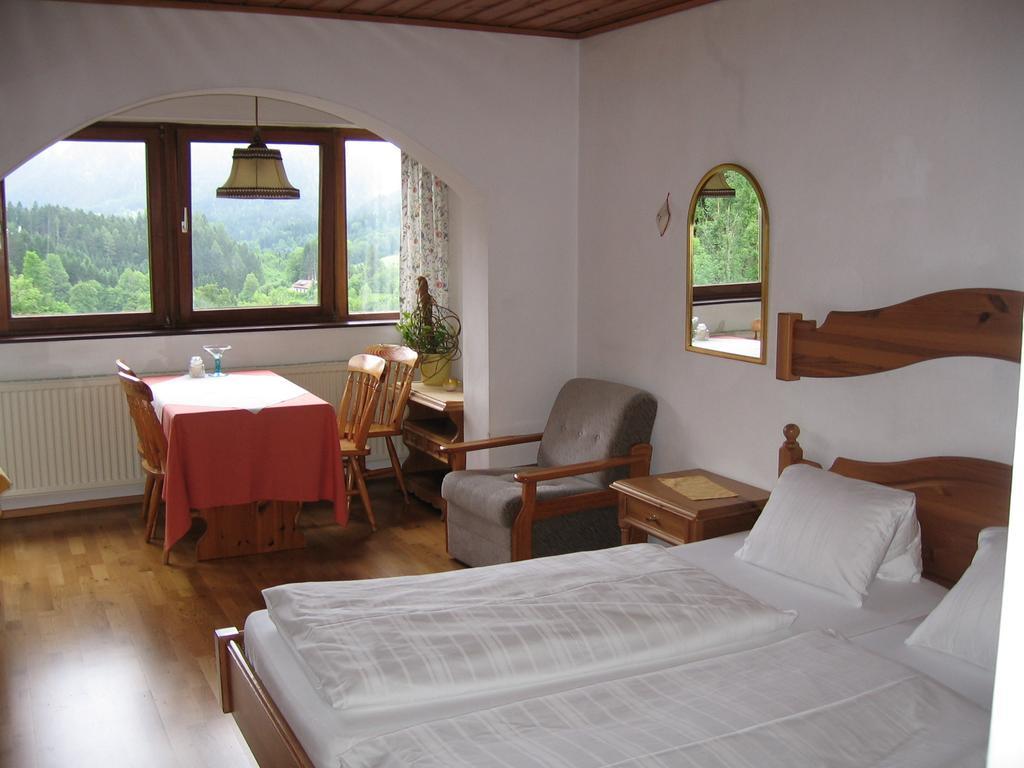 Backer-Ferdl Panzio Hotel Hinterstoder Szoba fotó